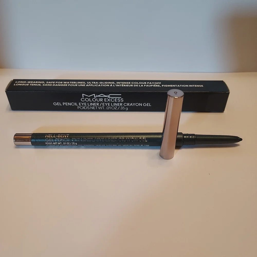 MAC Colour Excess Gel Pencil Eye Liner *HELL BENT* / .10 oz / New in Box